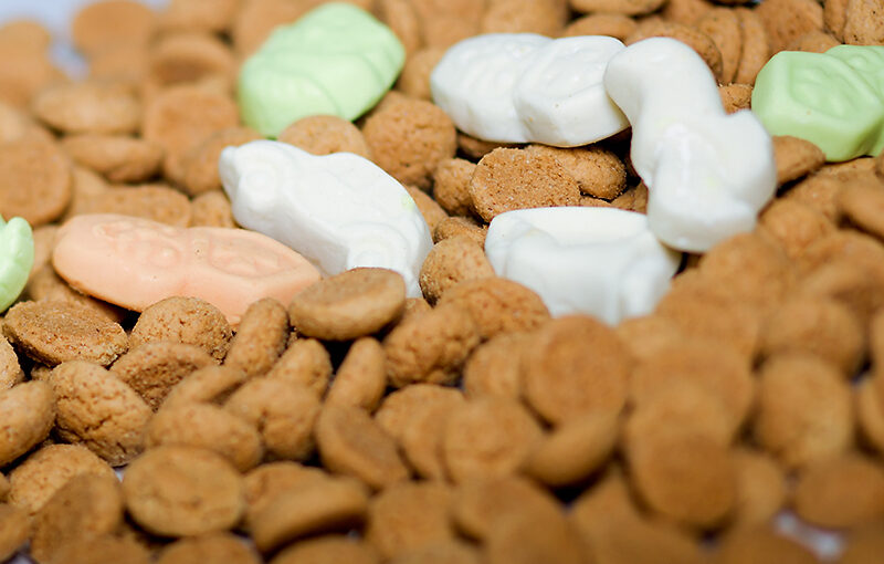 It's almost St. Nicolas eve, a kind of Christmas eve, with lots of presents. But before that, a lot of sweets.