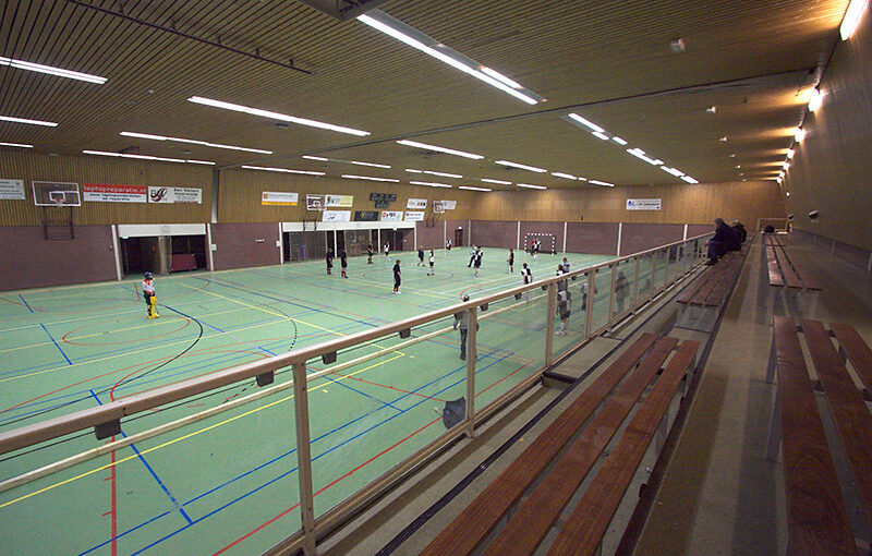 Jan 10 – Indoor hockey