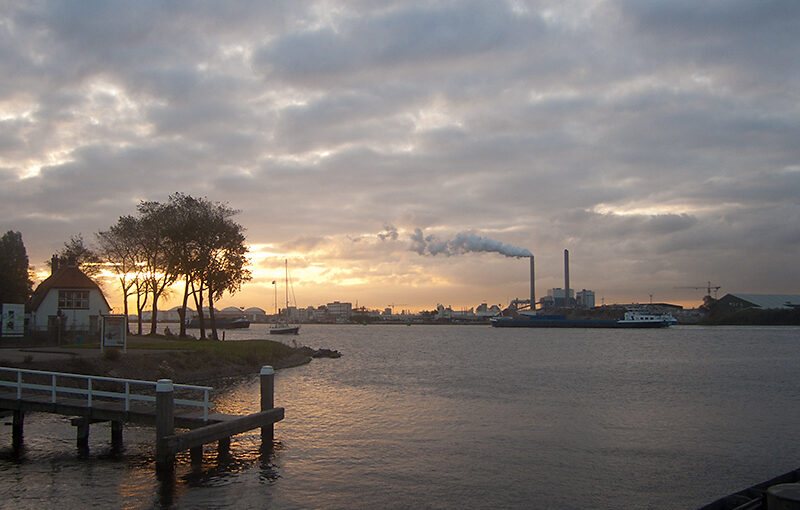 Busy day, so just a quick snap of the North Sea canal in the morning on the ferry on my way to work.
