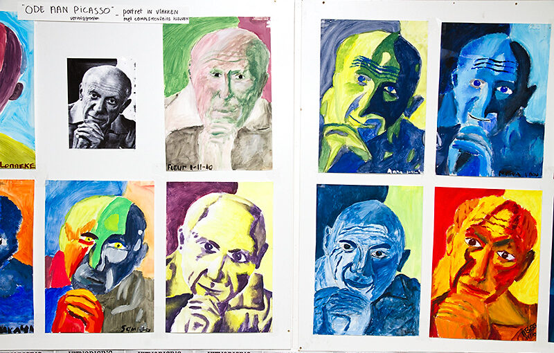 Portrait of Picasso in complementary colors. Exhibition today of students of Noor Bos. One of them is my daughter.
